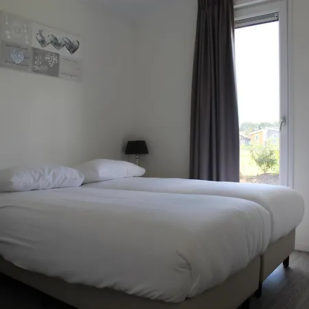 Ferienhaus Stylish In *